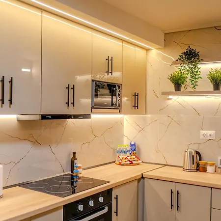 Kontoulis فيلة *